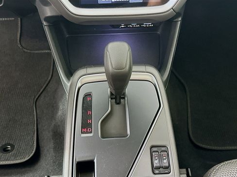 Used 2024 Subaru Crosstrek 2.0i Premium image 23