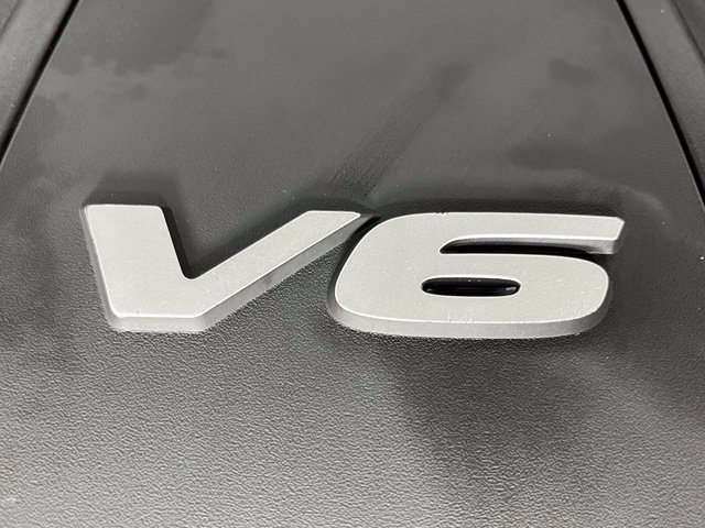 Used 2018 Jeep Grand Cherokee Laredo AWD/4WD image 9