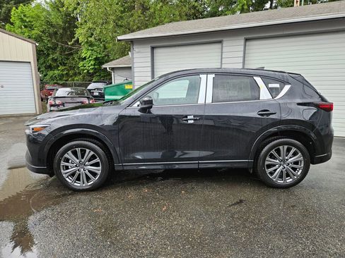 New 2025 MAZDA CX-5 Signature image 8