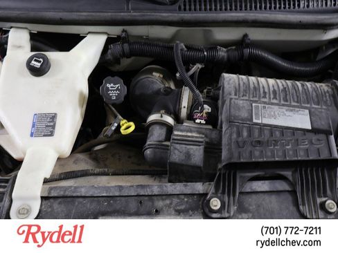 Used 2010 Chevrolet Express 3500 image 11