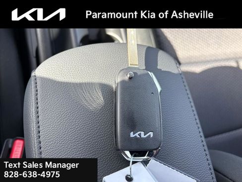 New 2025 Kia Soul LX image 28