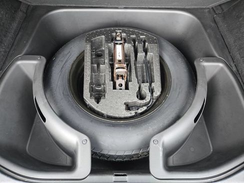 Used 2019 Jeep Grand Cherokee Altitude RWD image 20
