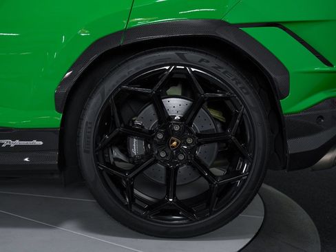 Used 2023 Lamborghini Urus Performante AWD/4WD image 25