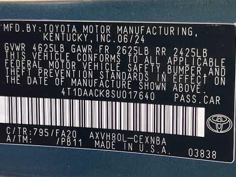 Used 2025 Toyota Camry LE image 31