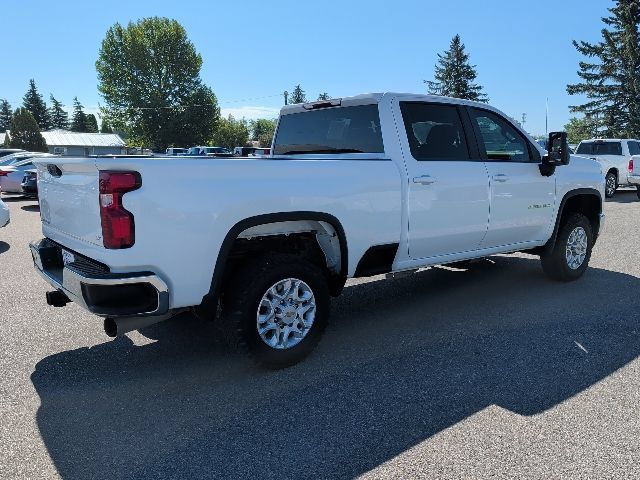 Used 2021 Chevrolet Silverado 2500 LT w/ Z71 Off-Road Package AWD/4WD image 3
