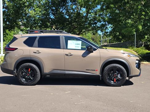 New 2026 Nissan Rogue SV AWD/4WD image 8