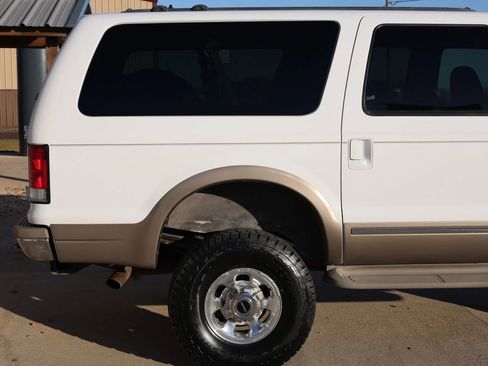 Used 2002 Ford Excursion Limited image 12