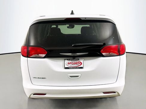 Used 2023 Chrysler Voyager LX FWD image 19