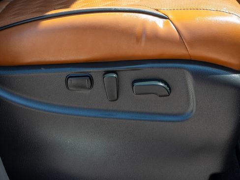 Used 2018 INFINITI QX80 4WD w/ Deluxe Technology Package image 7