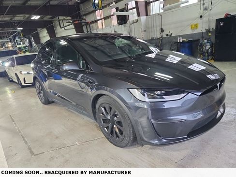 Used 2024 Tesla Model X AWD/4WD image 1
