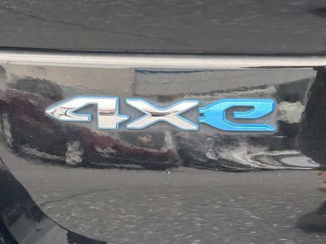 Used 2022 Jeep Grand Cherokee Limited 4xe w/ Luxury Tech Group II AWD/4WD image 20