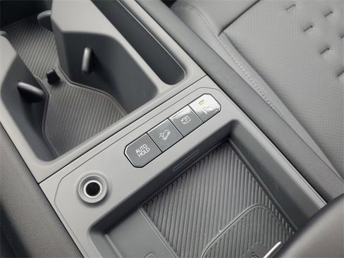 New 2026 Kia EV9 Wind image 28