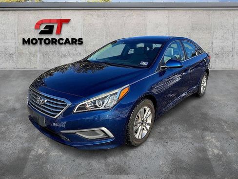Used 2016 Hyundai Sonata SE image 1