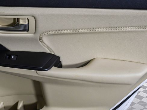 Used 2017 Toyota Camry XLE image 25