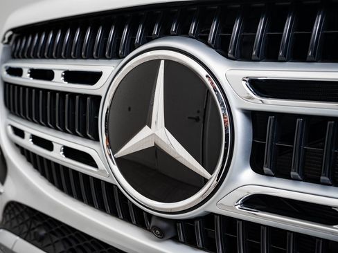 New 2026 Mercedes-Benz GLE 350 4MATIC image 3