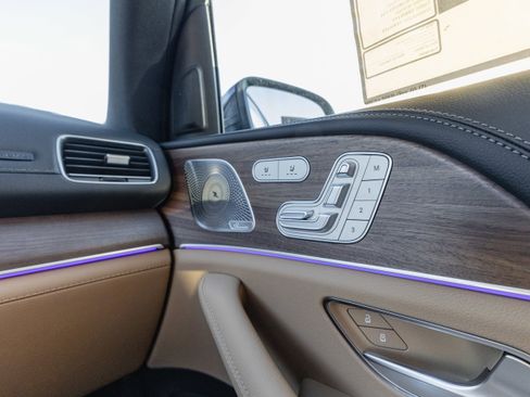 New 2026 Mercedes-Benz GLE 580 4MATIC image 21