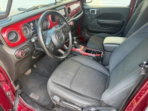 Used 2021 Jeep Wrangler Unlimited Sport image 17