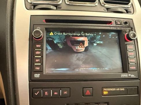 Used 2011 GMC Acadia SLT AWD/4WD image 16