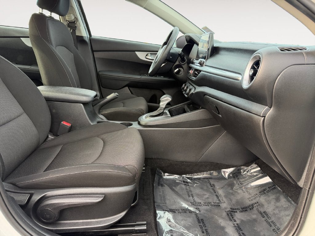 Used 2023 Kia Forte LXS FWD image 25