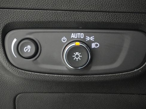 Used 2025 Buick Encore GX Sport Touring w/ Comfort Package image 20