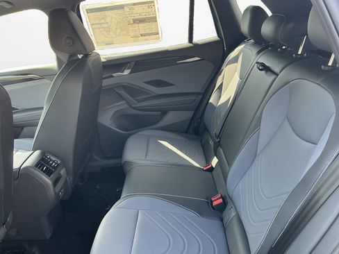 New 2026 Volkswagen Tiguan SE R-Line FWD image 13