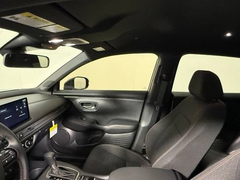 Used 2026 Honda HR-V Sport image 33