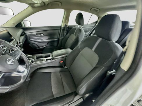 Used 2025 Nissan Sentra SV w/ All-Weather Package FWD image 13