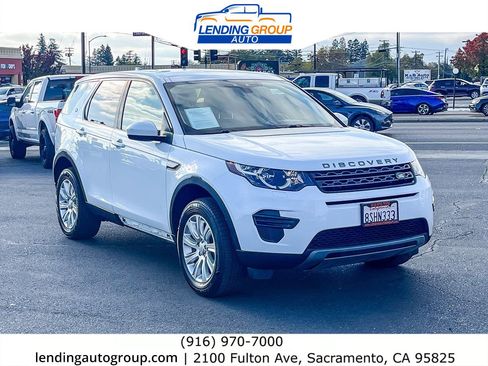 Used 2018 Land Rover Discovery Sport SE image 5