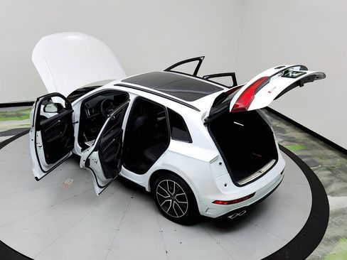 Used 2023 Audi SQ5 Prestige image 42
