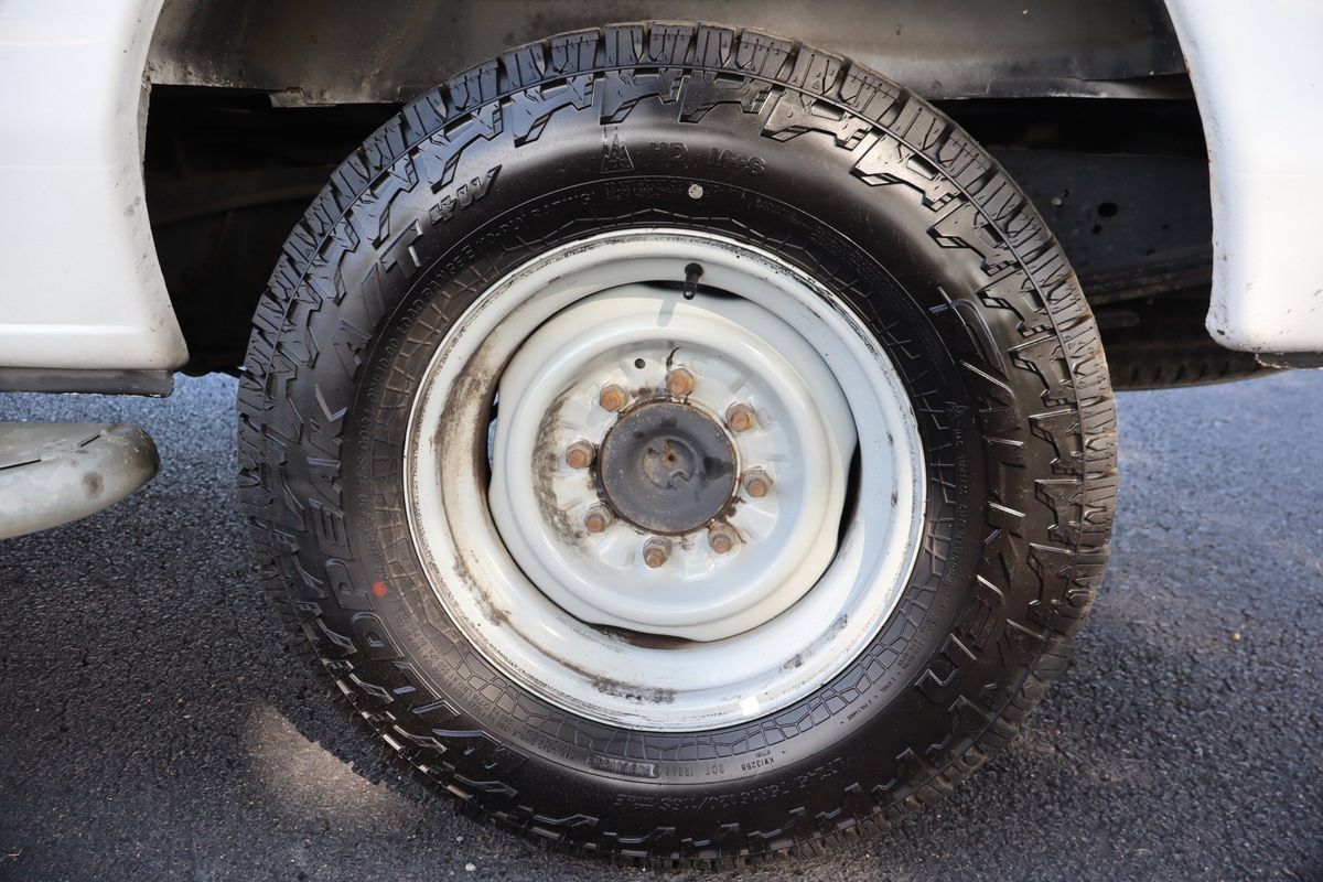Used 2014 Ford E-250 and Econoline 250 w/ Power Group RWD image 38