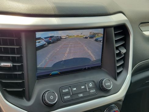 Used 2018 GMC Acadia SLT FWD image 26