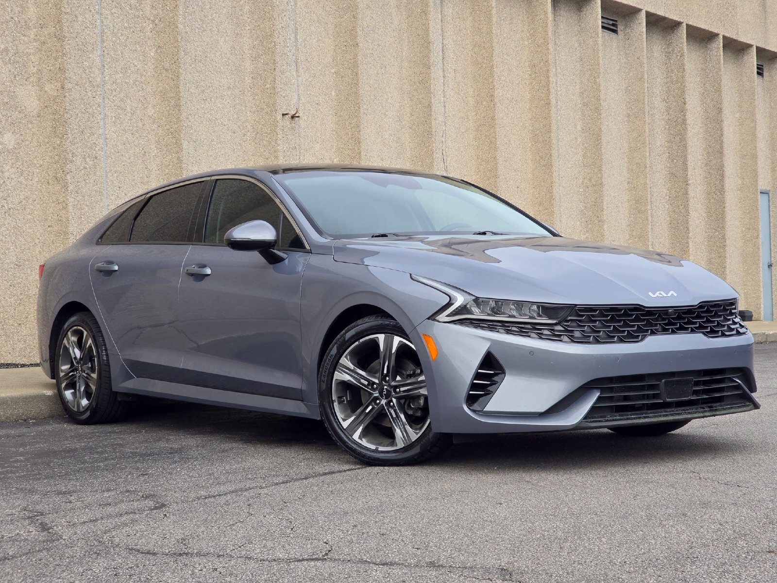 Used 2022 Kia K5 EX w/ EX Premium Package FWD image 2