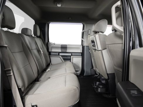 Used 2019 Ford F150 XLT image 21