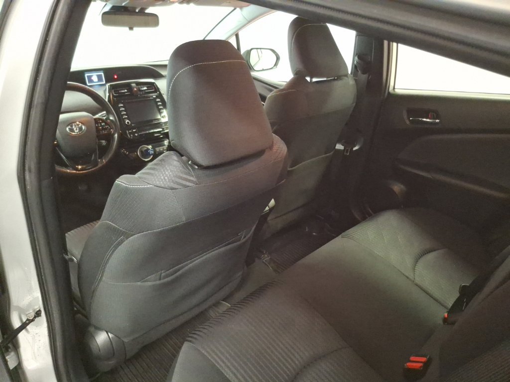 Used 2022 Toyota Prius Prime LE FWD image 14
