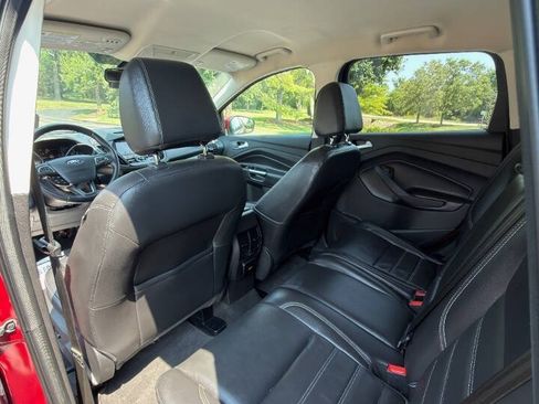Used 2017 Ford Escape Titanium AWD/4WD image 7