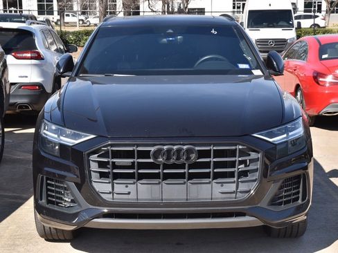 Used 2019 Audi Q8 Premium w/ Convenience Package image 3