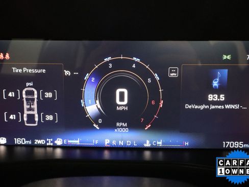 Used 2024 Chevrolet Colorado Trail Boss AWD/4WD image 19