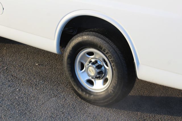 Used 2012 Chevrolet Express 2500 LT w/ LT Preferred Equipment Group RWD image 23