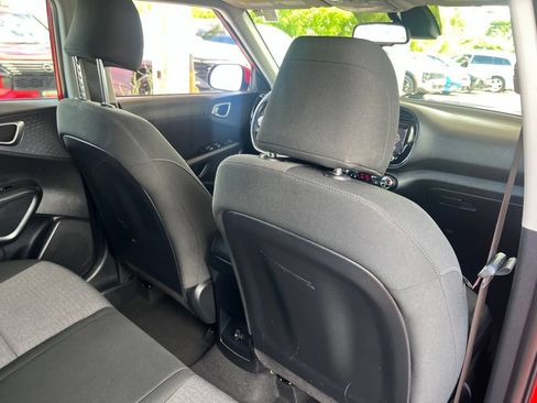 Certified 2022 Kia Soul GT-Line FWD image 16