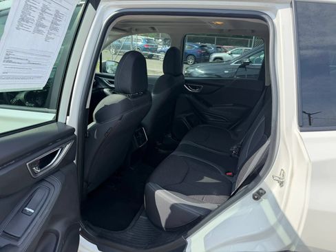 Used 2020 Subaru Forester Premium AWD/4WD image 30