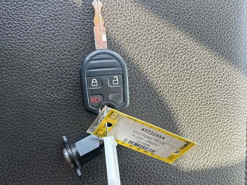 Used 2015 Ford F250 Lariat w/ Chrome Package image 33