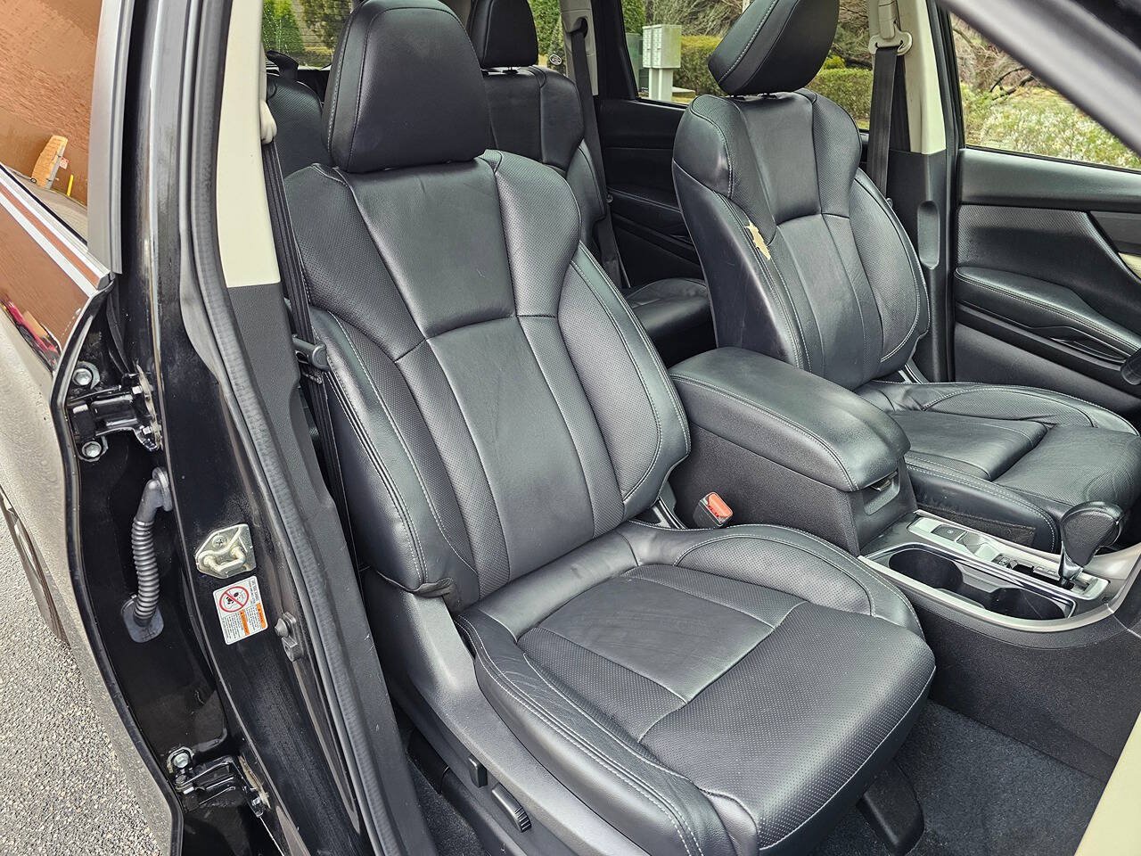 Used 2019 Subaru Ascent Limited AWD/4WD image 39