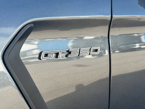 Used 2017 Ford Mustang Shelby GT350 image 5