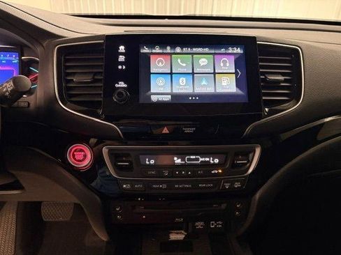 Used 2021 Honda Pilot Black Edition image 17