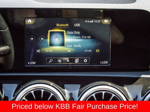 Used 2020 Mercedes-Benz A 220 4MATIC w/ AMG Line image 14