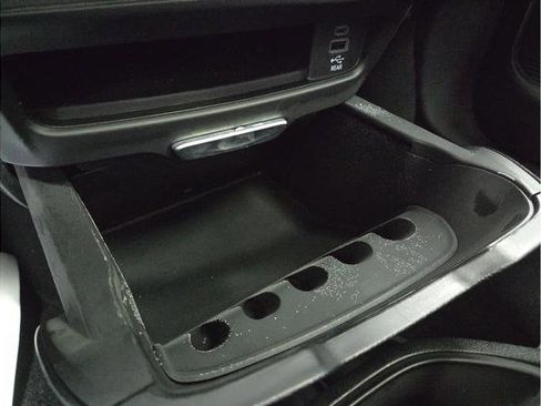 New 2026 Chrysler Pacifica Select image 28