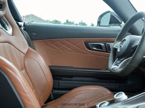 Used 2018 Mercedes-Benz AMG GT C image 40