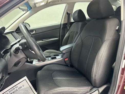 Used 2019 Kia Optima LX FWD image 18