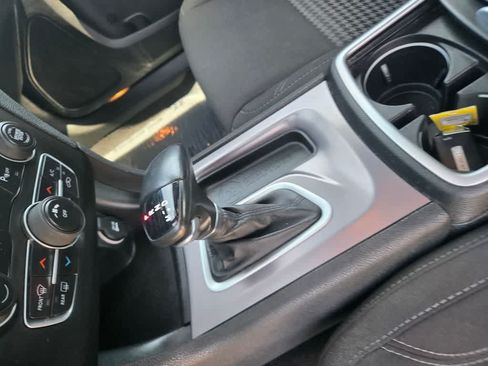 Used 2023 Dodge Charger SXT RWD image 14
