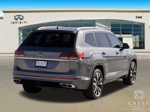 Used 2023 Volkswagen Atlas SEL Premium image 3